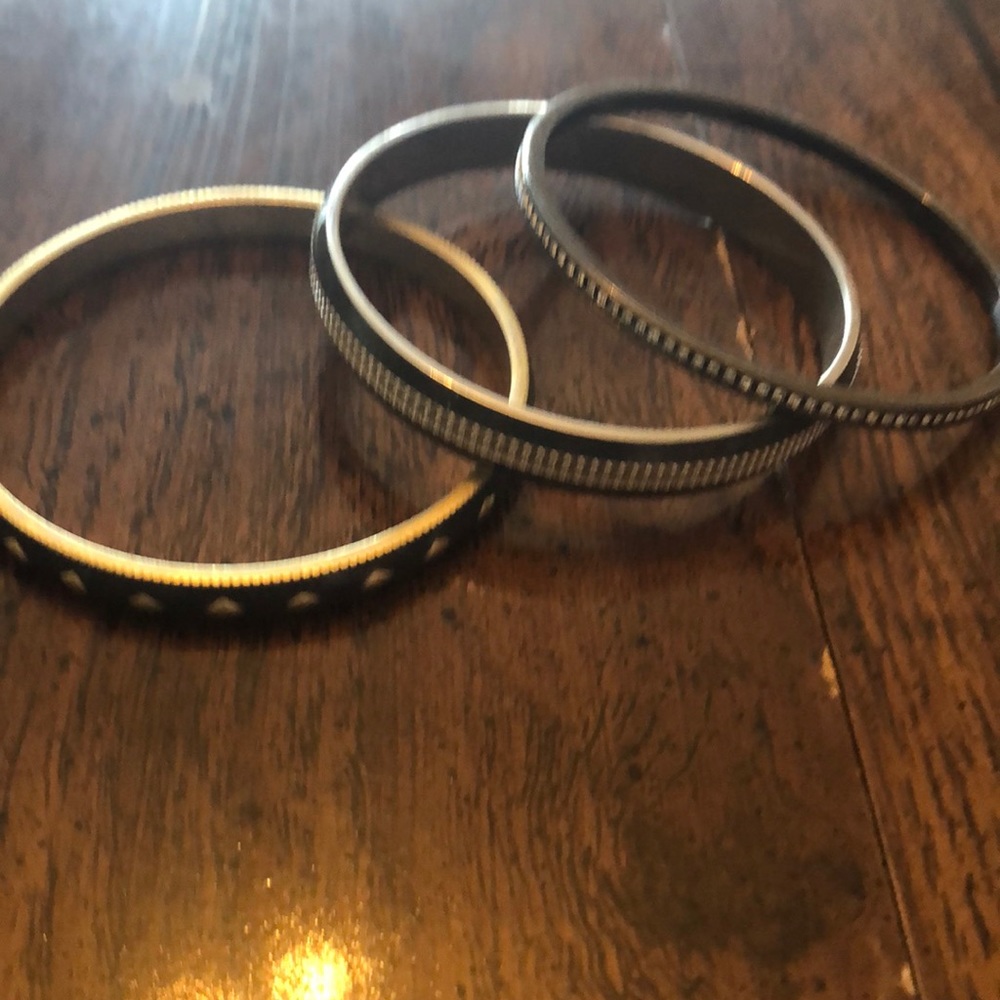 Lia Sophia bangle bracelet set